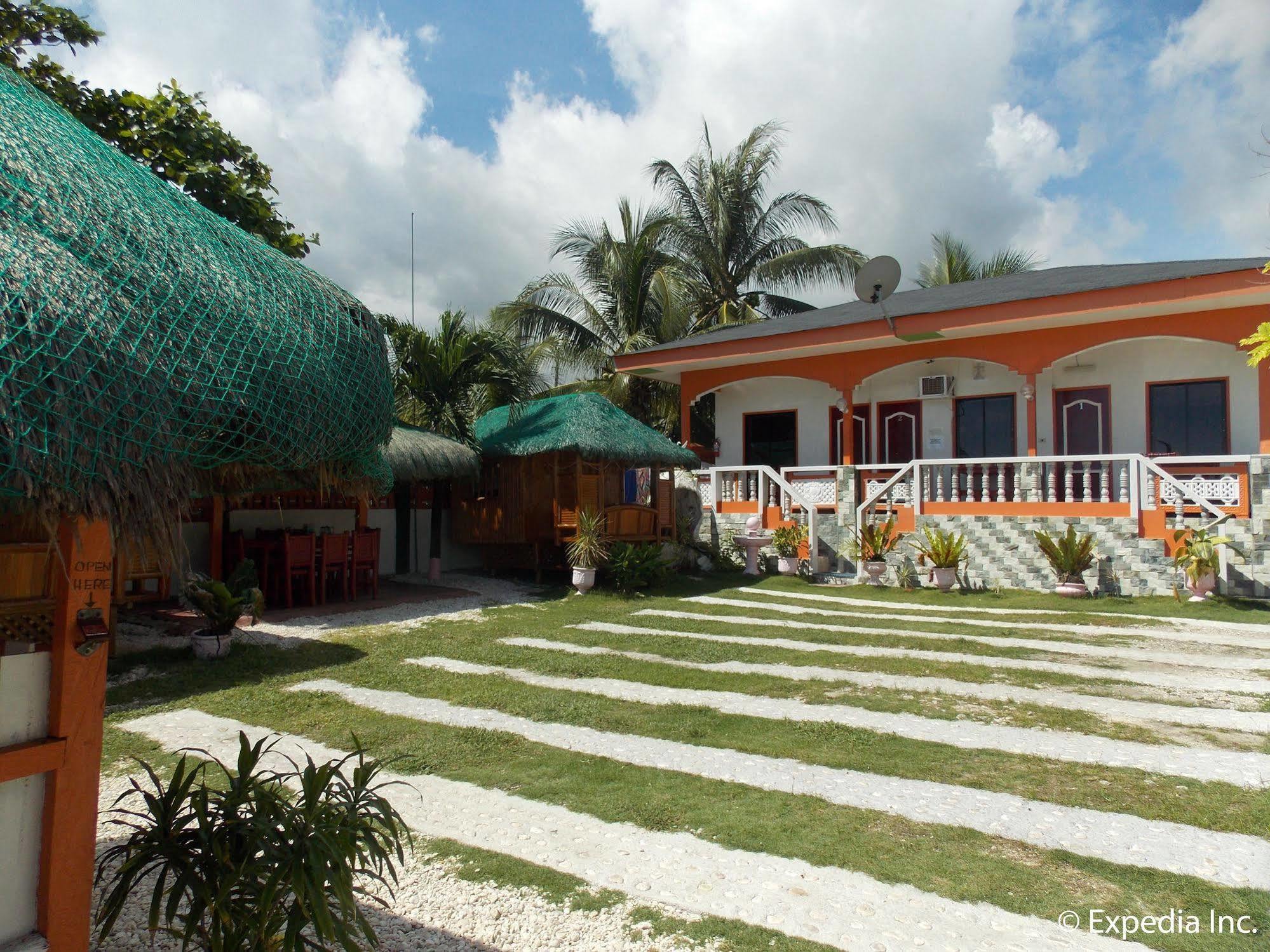 Maxvir Inn Beach Resort Oslob Exterior photo