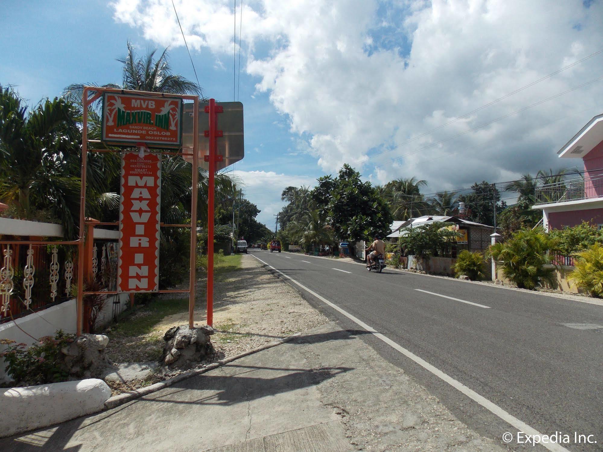 Maxvir Inn Beach Resort Oslob Exterior photo